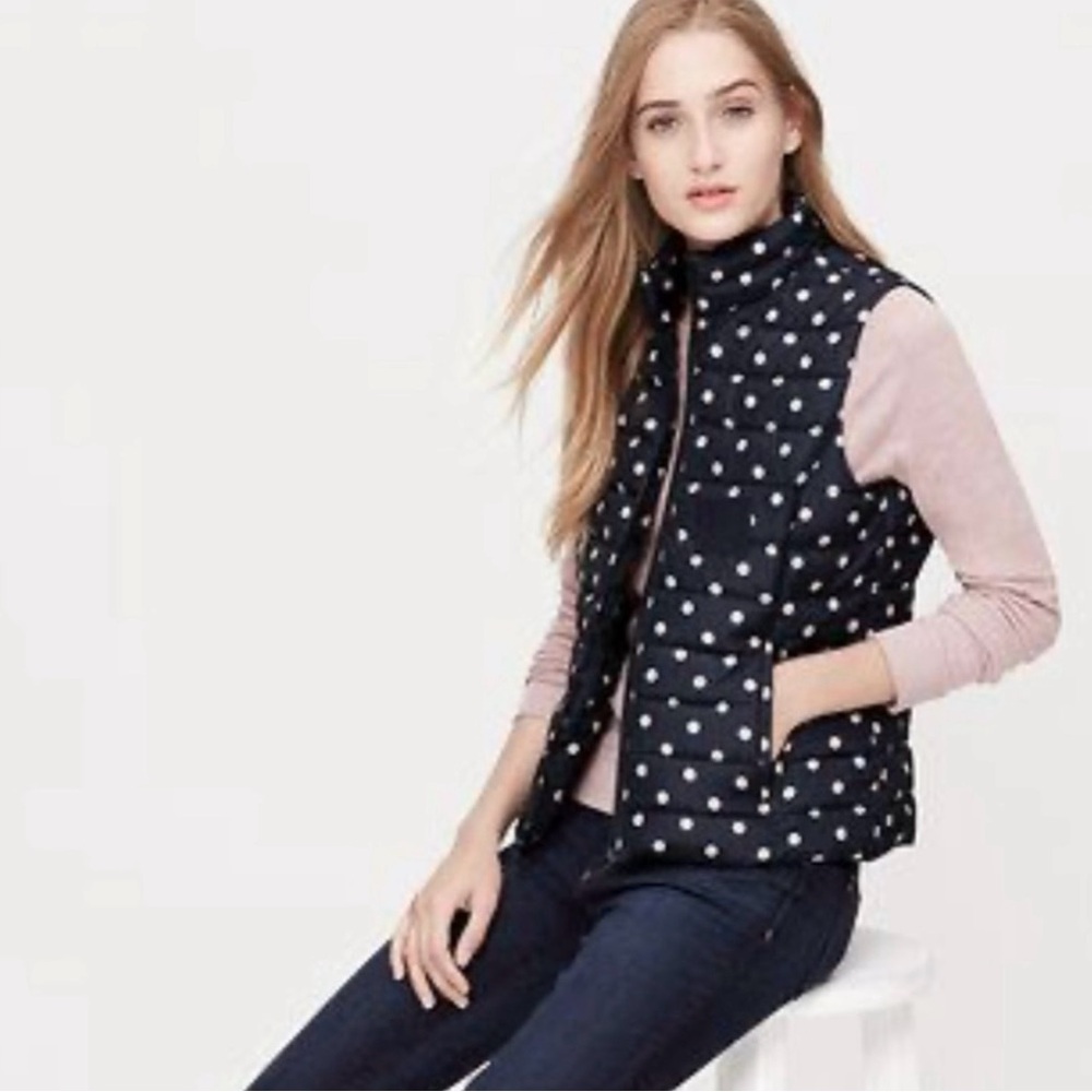 NWOT Loft Polka Dot Vest. Size medium. Fleece lined.